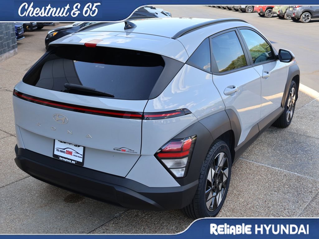 Certified 2024 Hyundai Kona SEL w/ Convenience Package FWD image 6