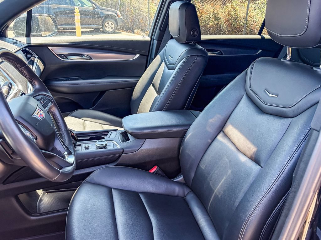 Certified 2024 Cadillac XT6 Luxury w/ LPO, Floor Liner Package AWD/4WD image 10