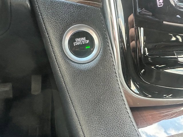 Used 2017 Cadillac Escalade ESV Luxury image 29