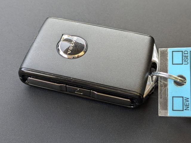 New 2025 Volvo XC90 B6 Plus w/ Protection Package Premier image 37