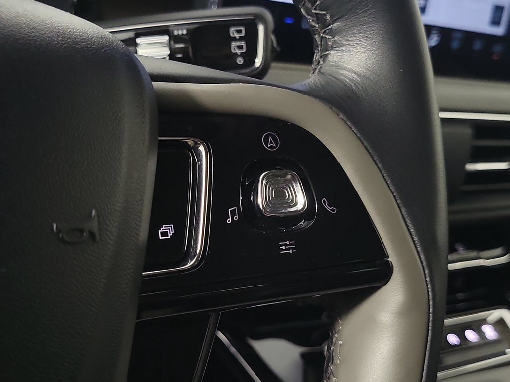 Certified 2023 Lincoln Corsair Reserve FWD image 25