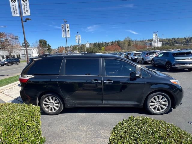 Used 2015 Toyota Sienna Limited image 4