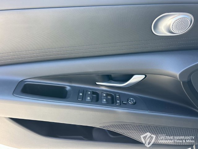 New 2026 Hyundai Elantra SE FWD image 13