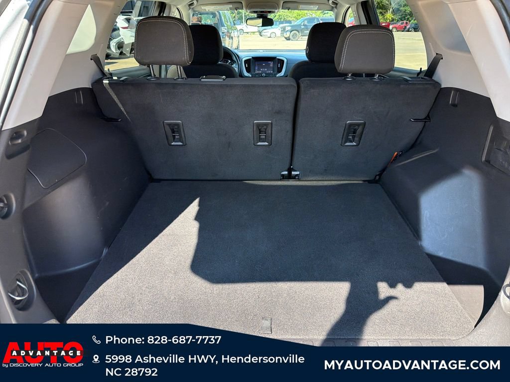 Used 2024 GMC Terrain SLE AWD/4WD image 33