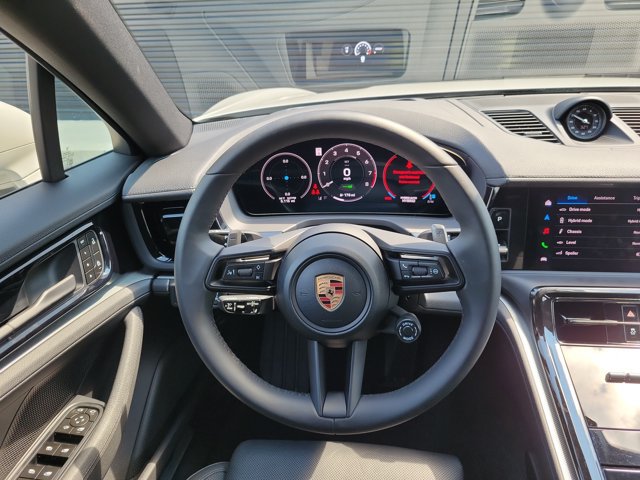 Certified 2026 Porsche Panamera 4 AWD/4WD image 17