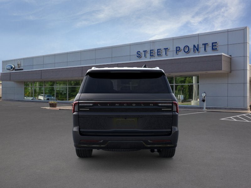 New 2026 Lincoln Navigator Reserve AWD/4WD image 5