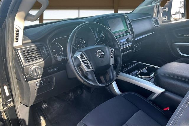 Used 2024 Nissan Titan SV w/ SV Convenience Package image 14