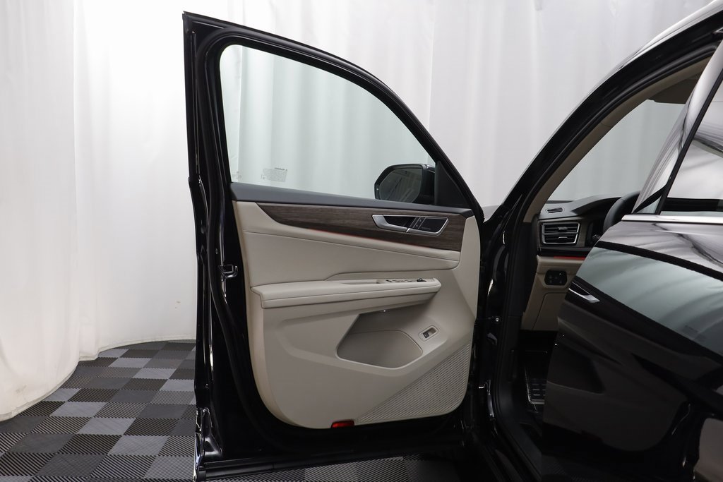 New 2026 Volkswagen Atlas SEL Premium R-Line image 5