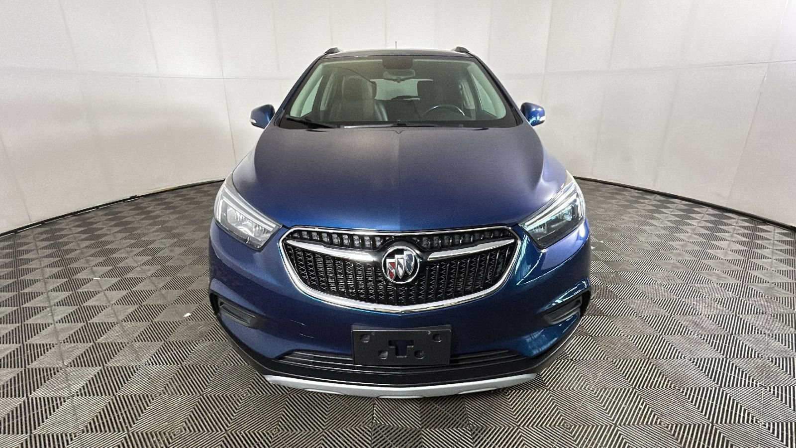 Used 2019 Buick Encore Preferred AWD/4WD image 9