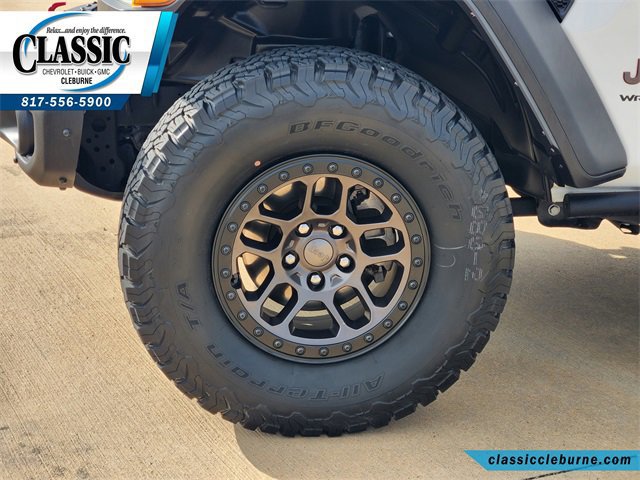 Used 2022 Jeep Wrangler Unlimited Rubicon w/ Xtreme Recon 35" Tire Package image 12