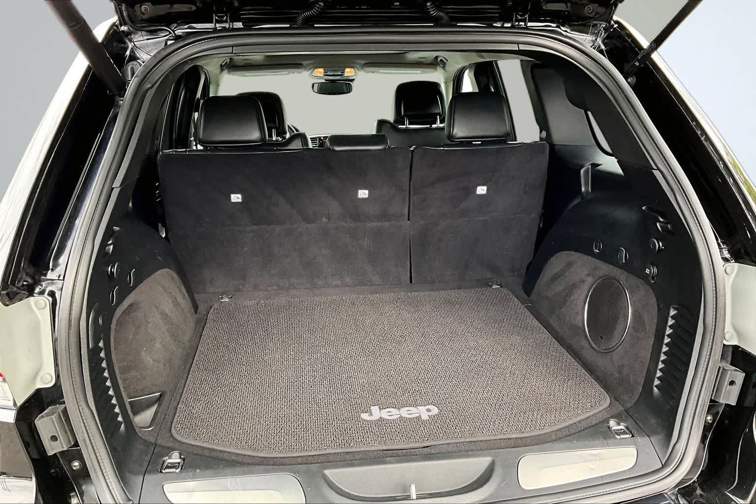 Used 2019 Jeep Grand Cherokee Summit AWD/4WD image 19