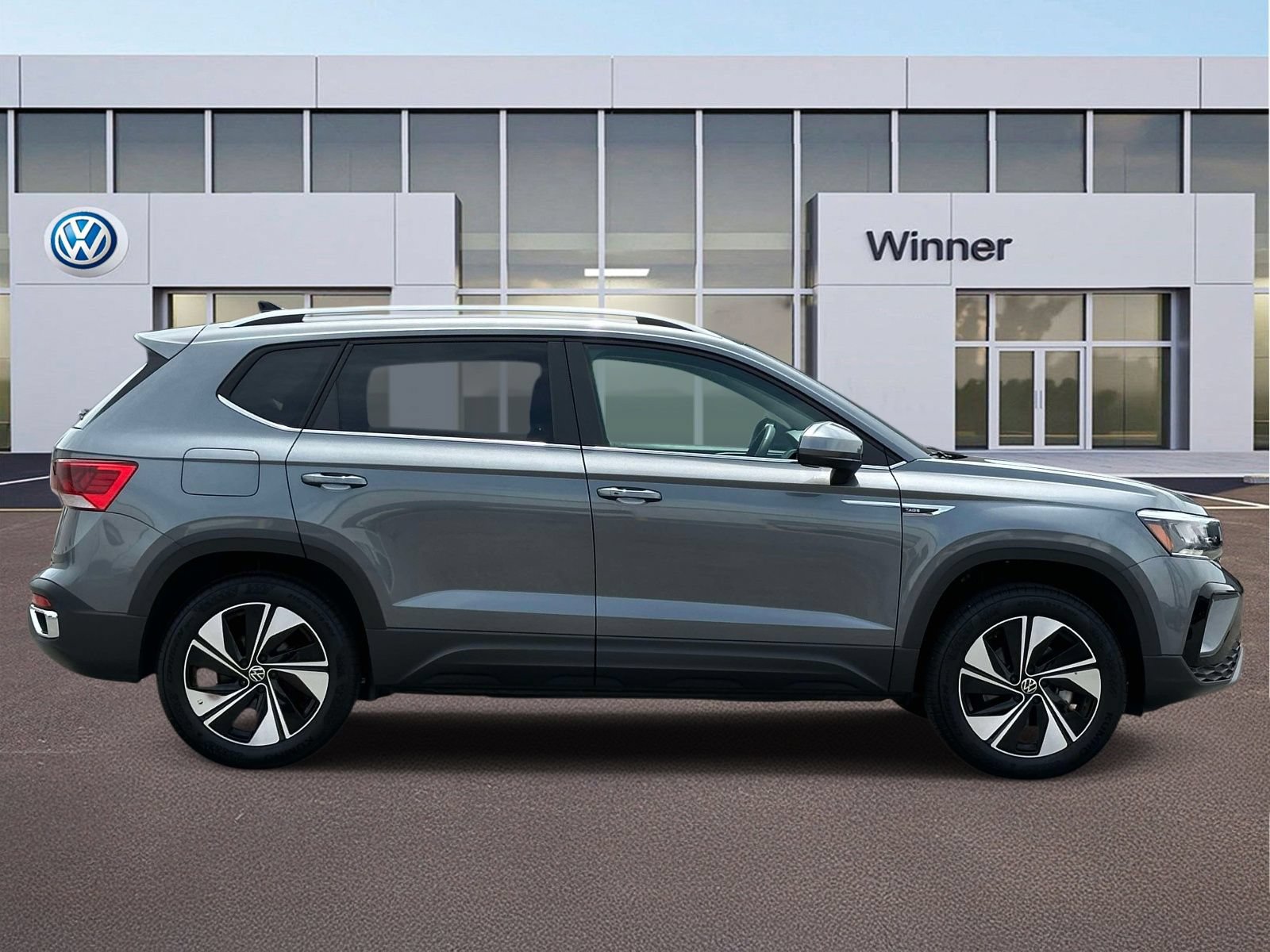 Certified 2024 Volkswagen Taos SE w/ Panoramic Sunroof Package AWD/4WD image 7