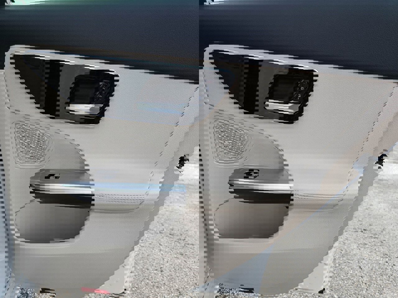 Used 2024 Mercedes-Benz C 300 4MATIC Sedan image 34