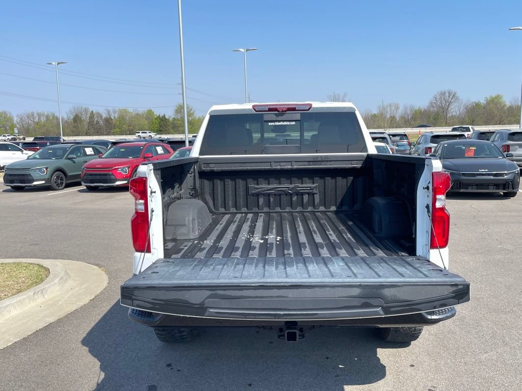 Used 2024 Chevrolet Silverado 1500 ZR2 w/ Technology Package AWD/4WD image 9