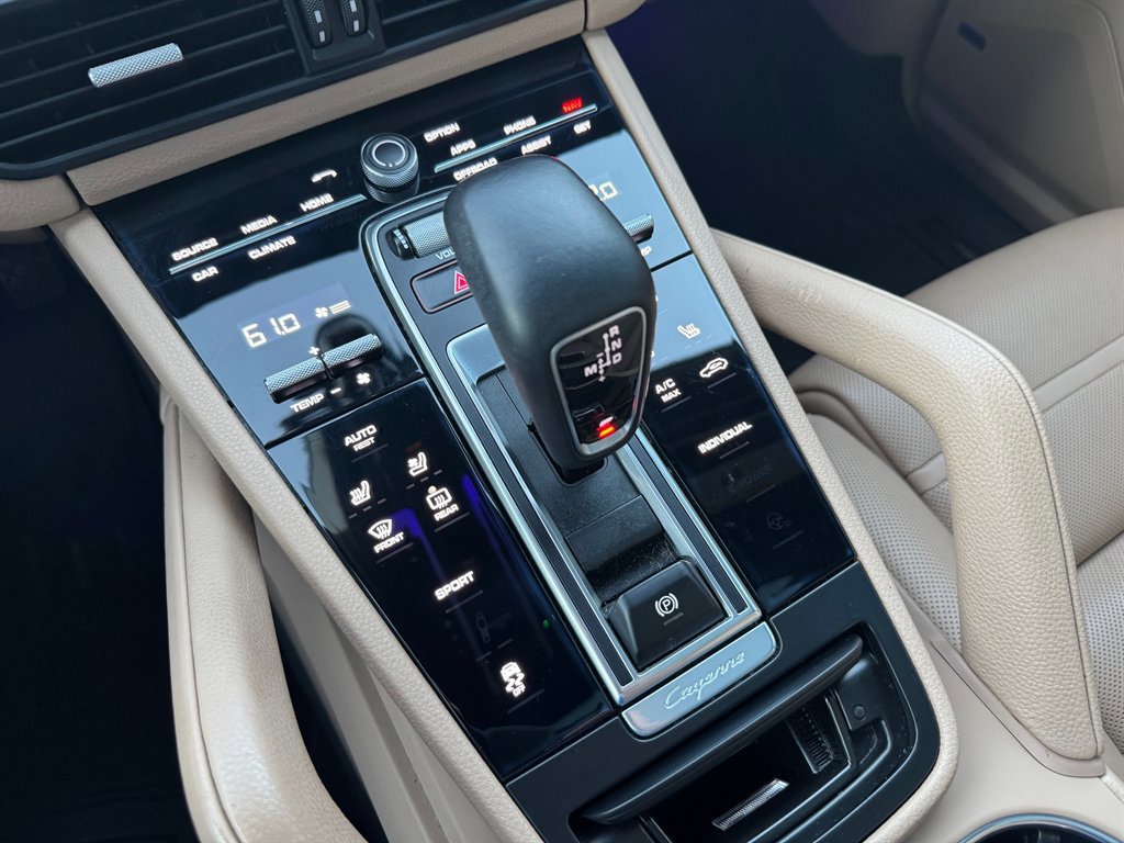 Used 2019 Porsche Cayenne image 11