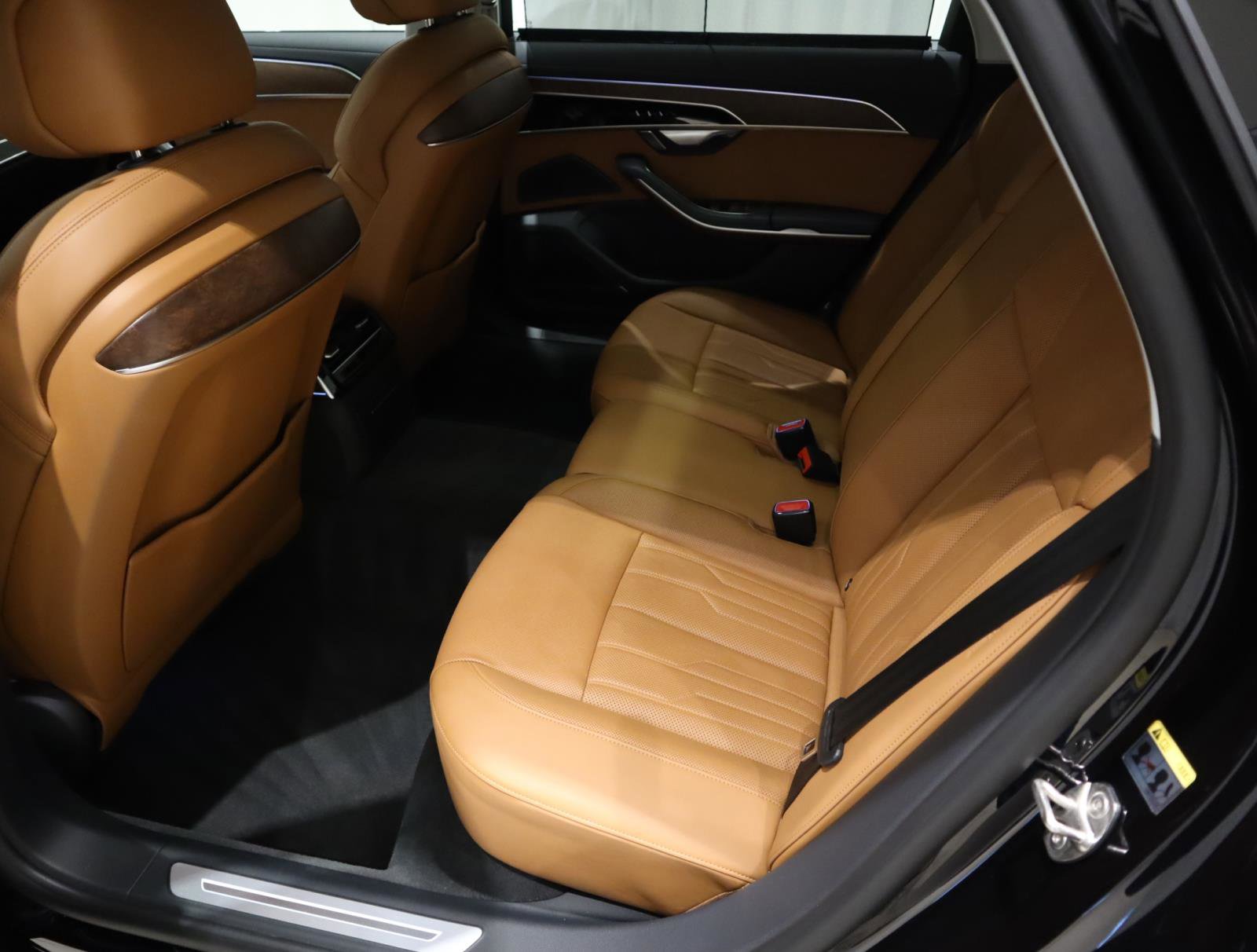 Used 2024 Audi A8 L 3.0T AWD/4WD image 19