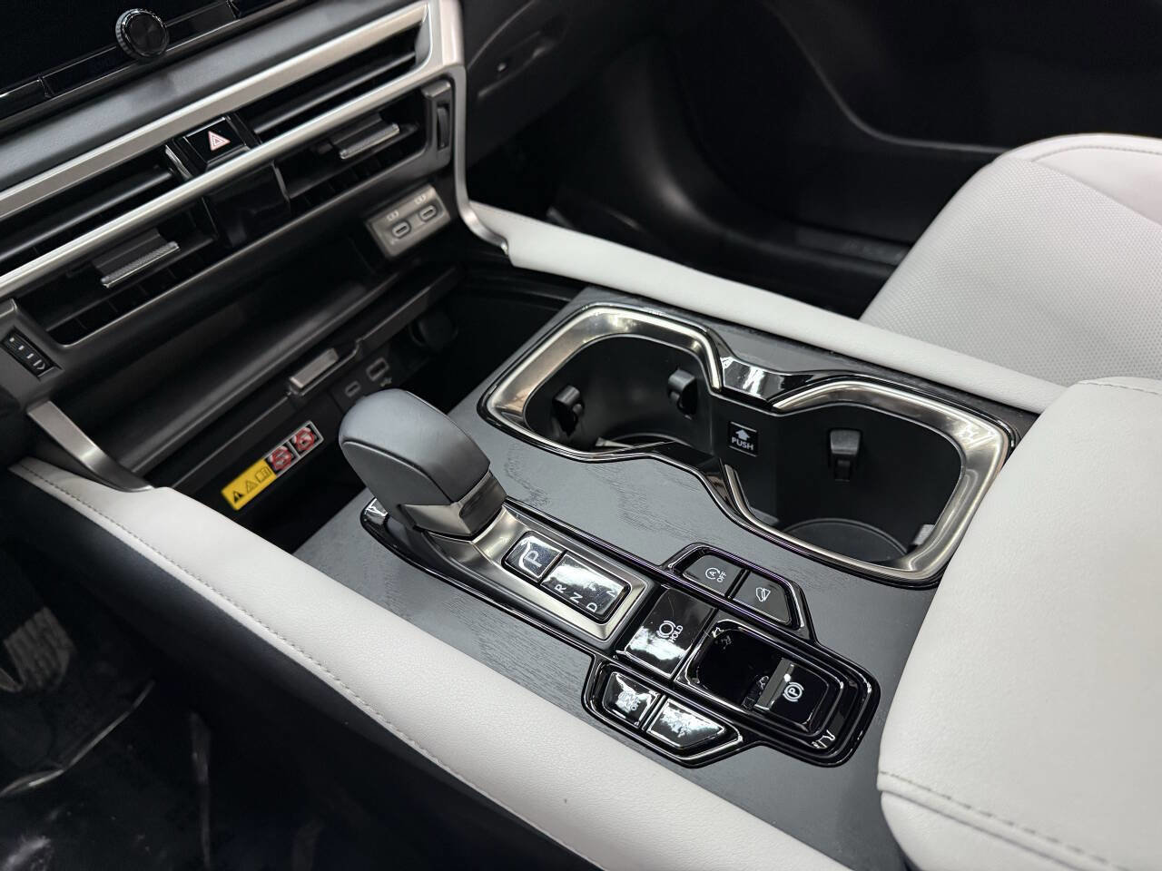 Used 2025 Lexus RX 350 Premium image 26