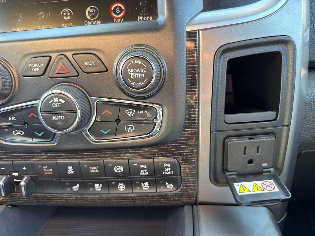 Used 2016 RAM 2500 Limited image 44