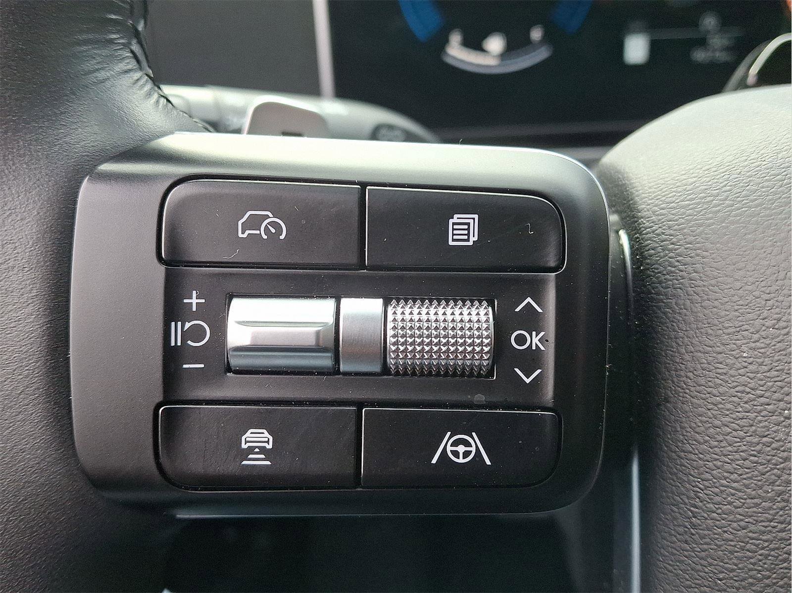 Used 2025 Hyundai Santa Fe XRT image 21