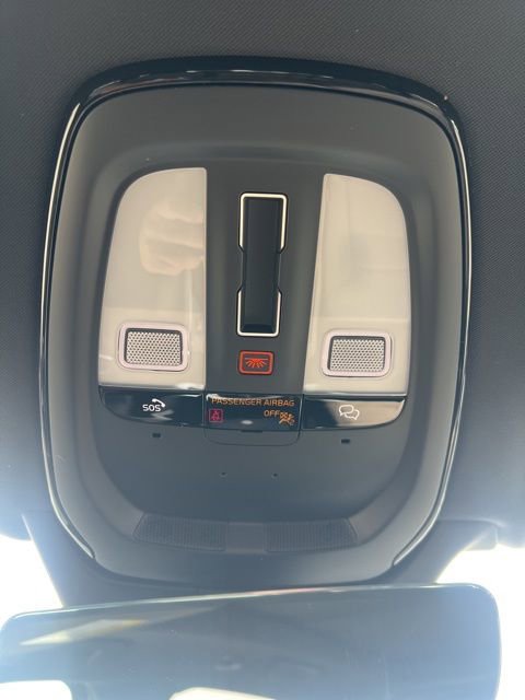 New 2026 Volvo XC90 T8 Plus w/ Protection Package Premier image 20