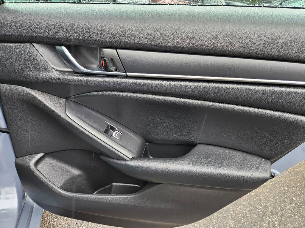 Used 2022 Honda Accord Sport image 14