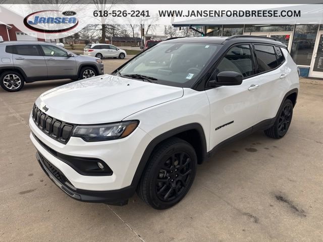 Used 2022 Jeep Compass Latitude AWD/4WD image 3