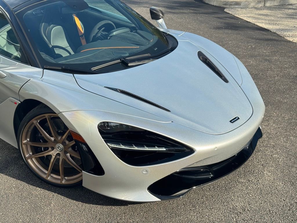 Used 2022 McLaren 720S Performance image 34