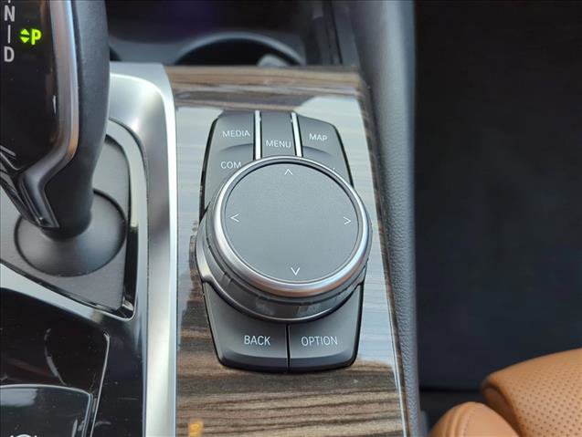 Used 2021 BMW 530i w/ Premium Package image 24