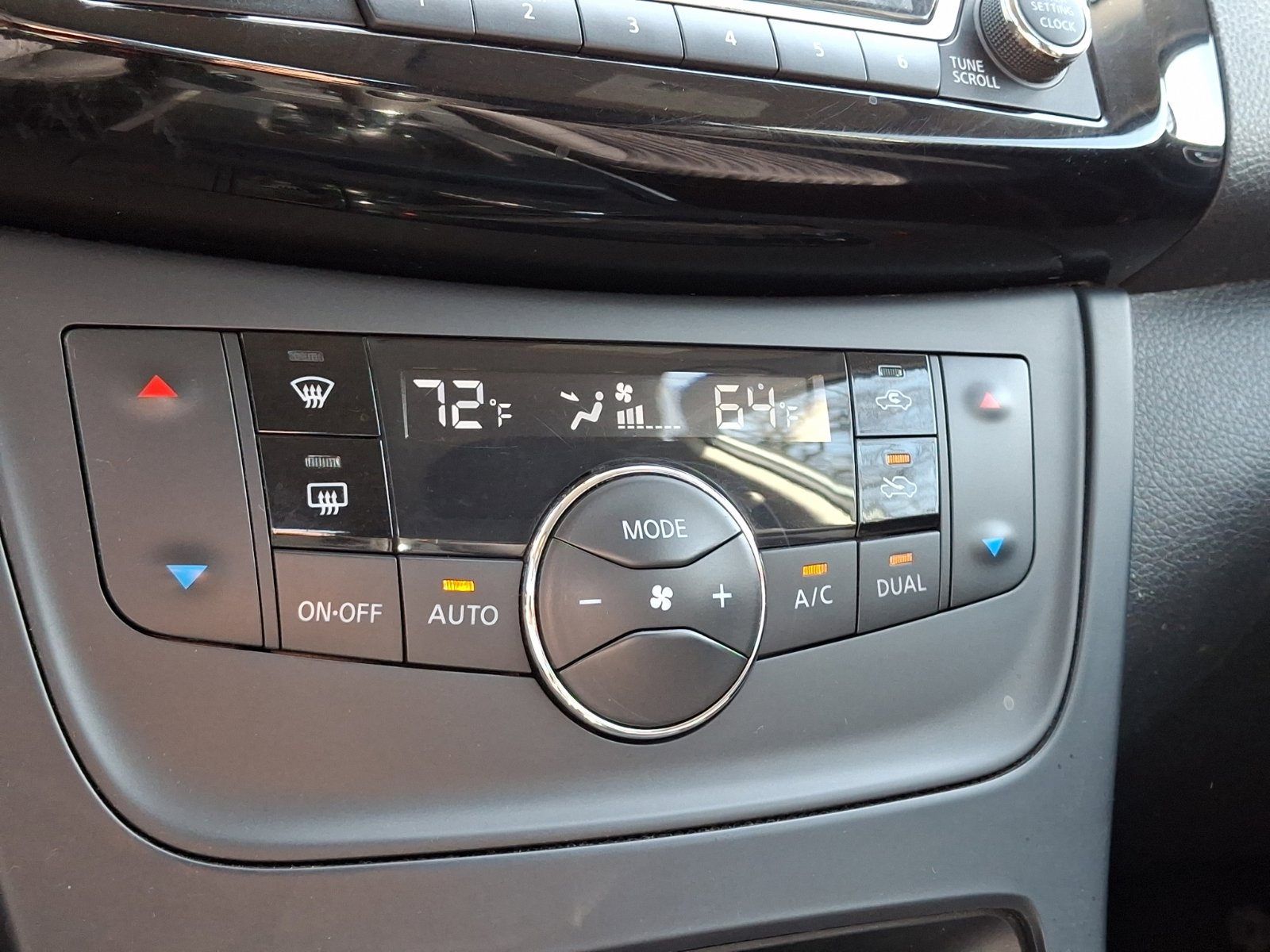 Used 2018 Nissan Sentra SV image 16