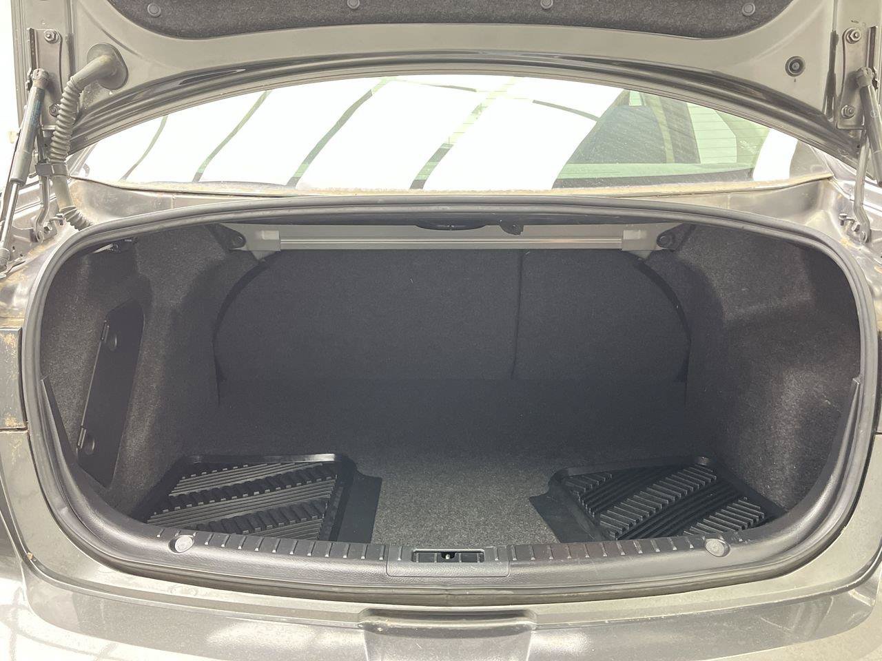 Used 2010 MAZDA MAZDA3 i Touring FWD image 22