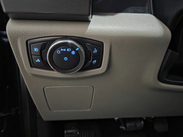 Used 2017 Ford F150 XLT AWD/4WD image 39