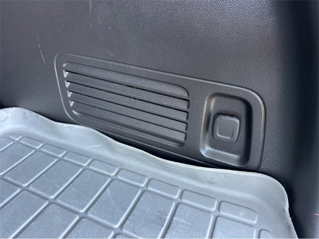 Used 2019 Buick Enclave Essence image 20