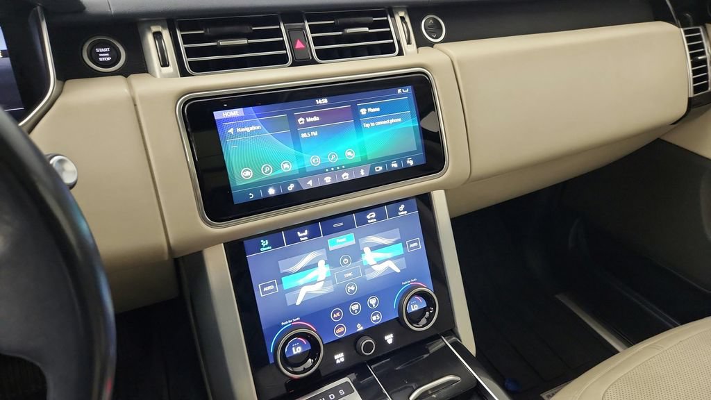 Used 2019 Land Rover Range Rover Supercharged AWD/4WD image 18
