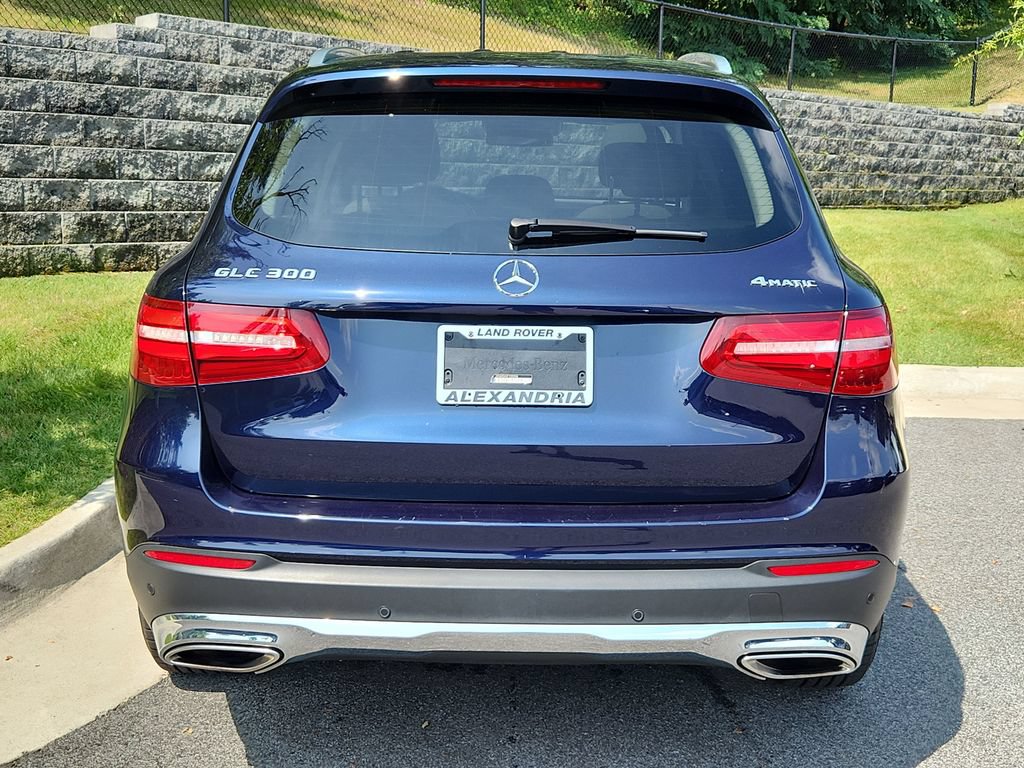 Used 2017 Mercedes-Benz GLC 300 4MATIC image 7
