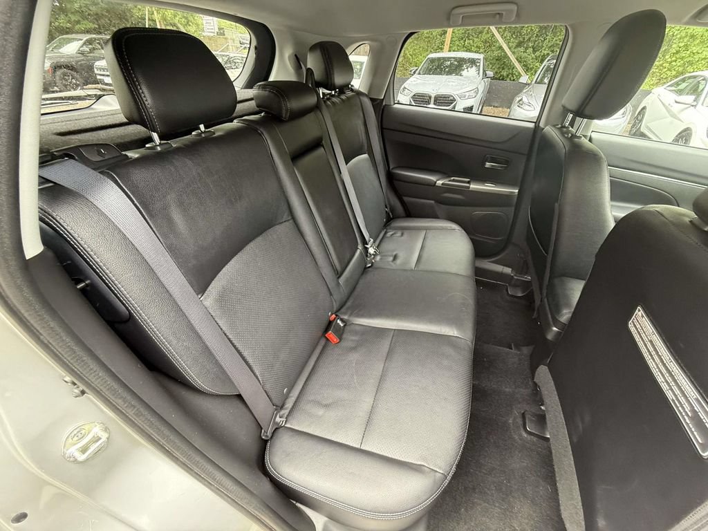 Used 2018 Mitsubishi Outlander Sport SEL FWD image 10