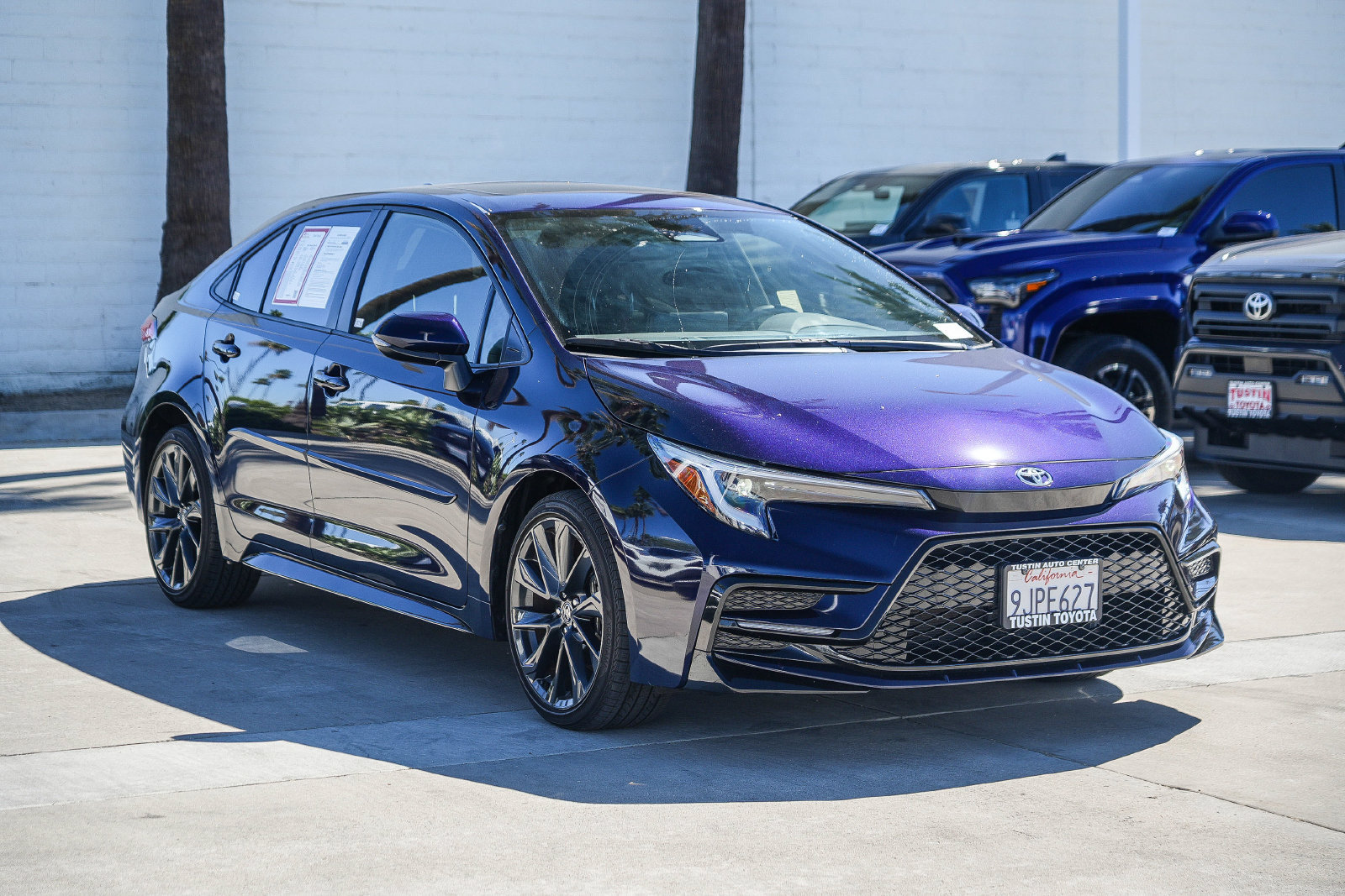 Certified 2024 Toyota Corolla SE w/ SE Premium Package FWD image 5