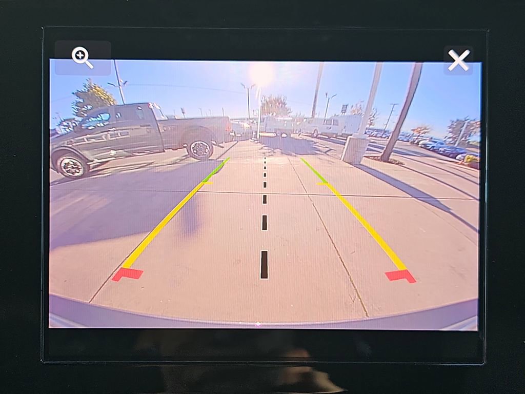 New 2025 Jeep Grand Cherokee Altitude image 23