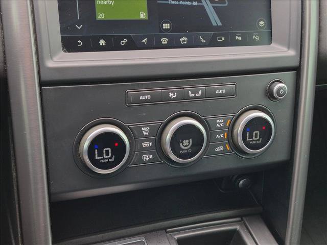 Used 2020 Land Rover Discovery Landmark AWD/4WD image 13