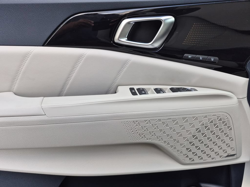New 2026 Kia Carnival SX Prestige FWD image 6