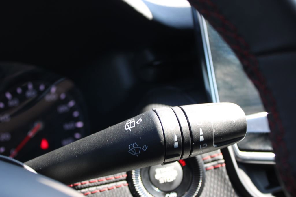 Used 2025 Jeep Compass Trailhawk image 38