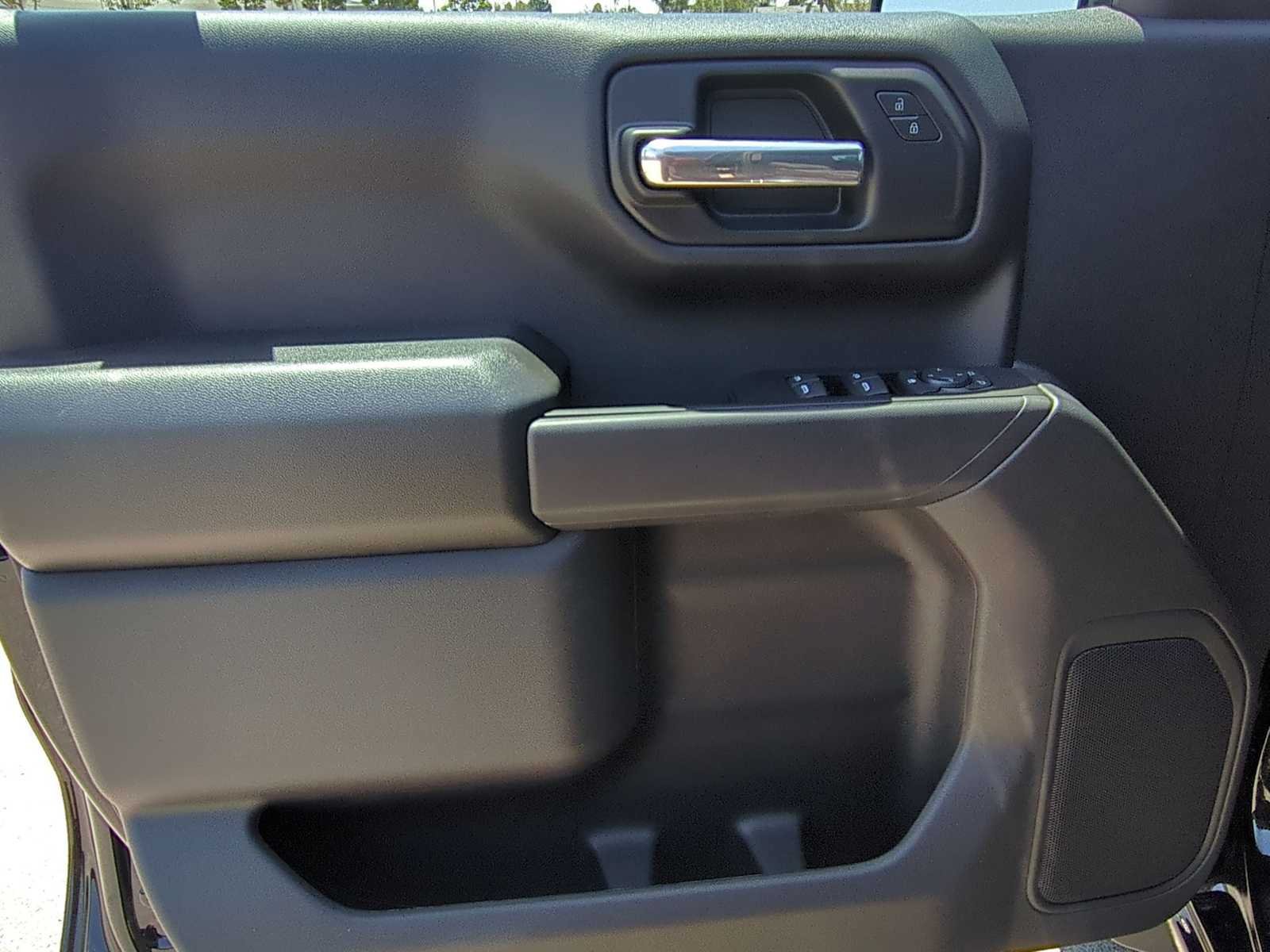 New 2026 Chevrolet Silverado 1500 Custom Trail Boss AWD/4WD image 9