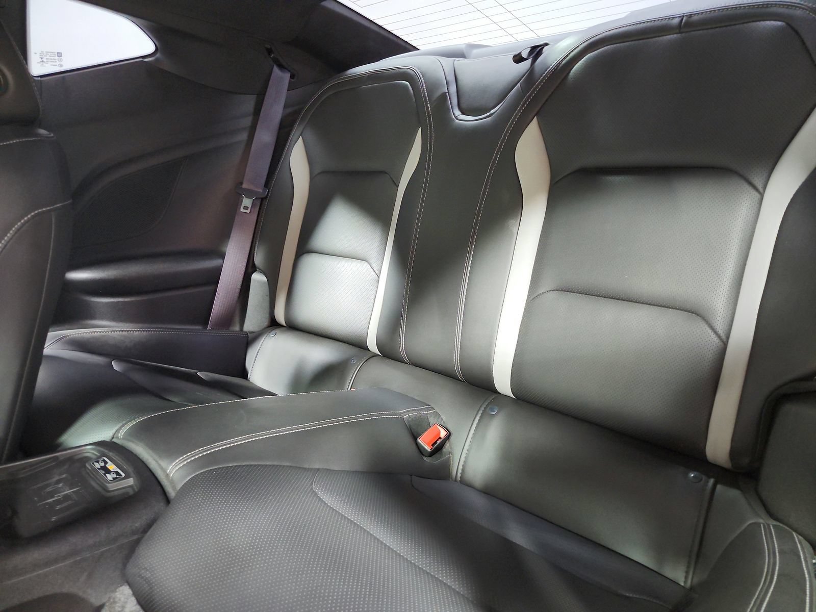 Used 2016 Chevrolet Camaro SS RWD image 32