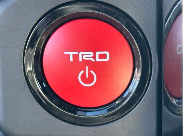 Used 2025 Toyota Tacoma TRD Off-Road AWD/4WD image 22