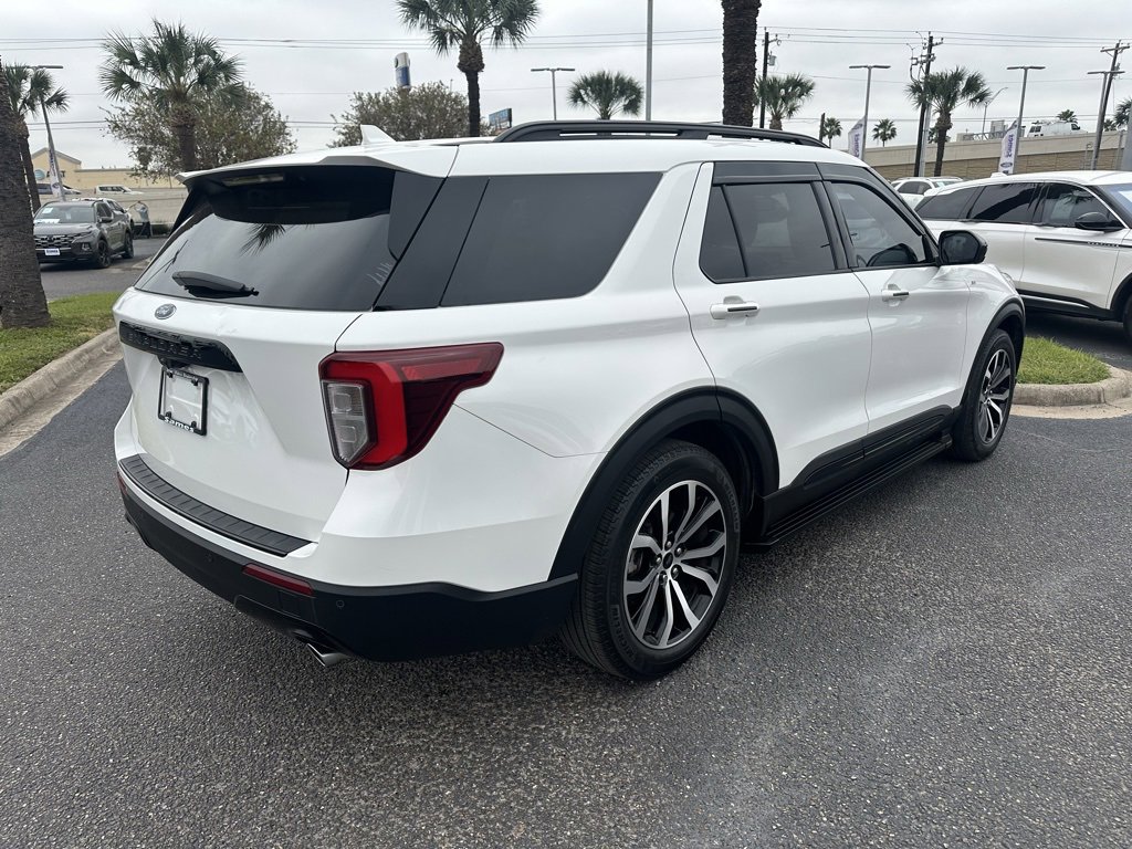 Used 2022 Ford Explorer ST-Line image 6