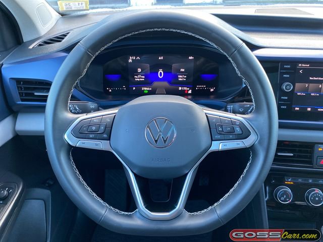 Used 2023 Volkswagen Taos SE w/ Panoramic Sunroof Package image 17