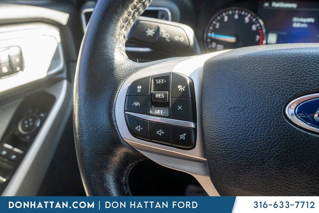 Used 2022 Ford Explorer Limited w/ Equipment Group 301A image 12