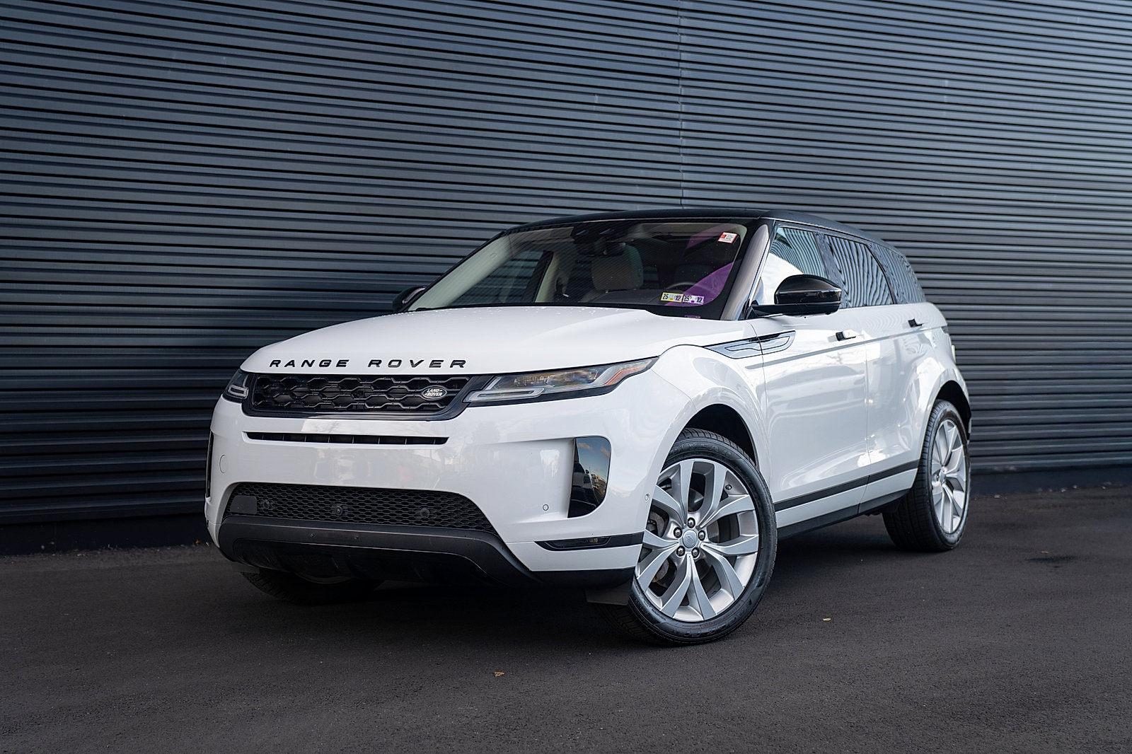 Used 2020 Land Rover Range Rover Evoque SE