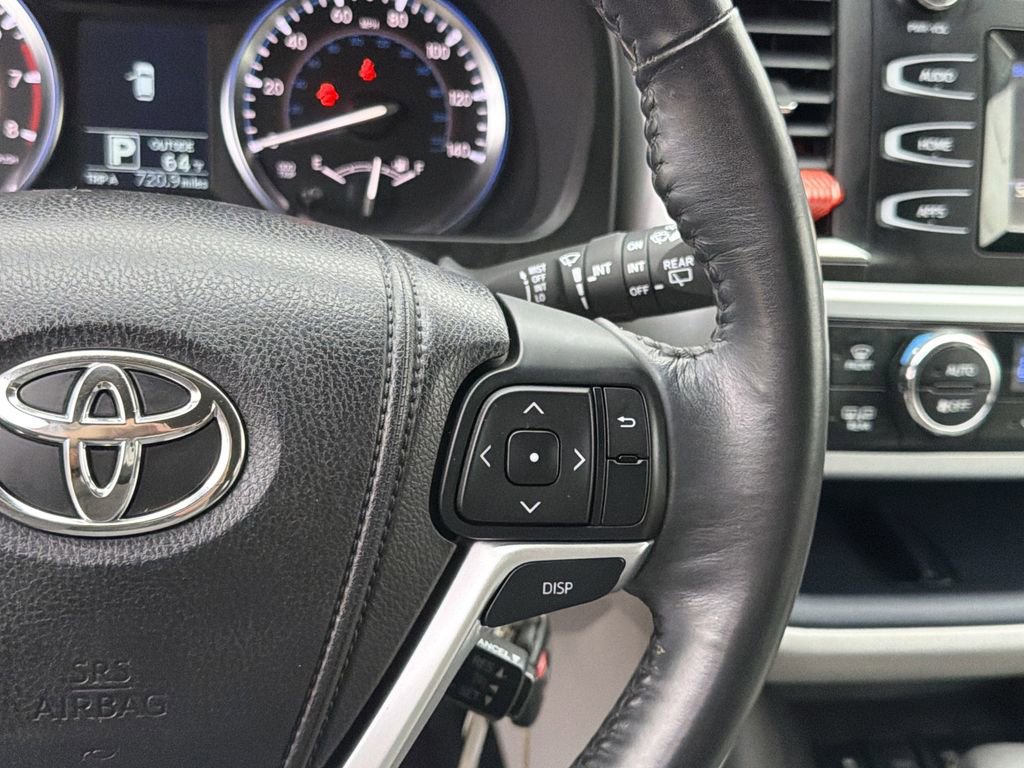 Used 2014 Toyota Highlander Plus image 33
