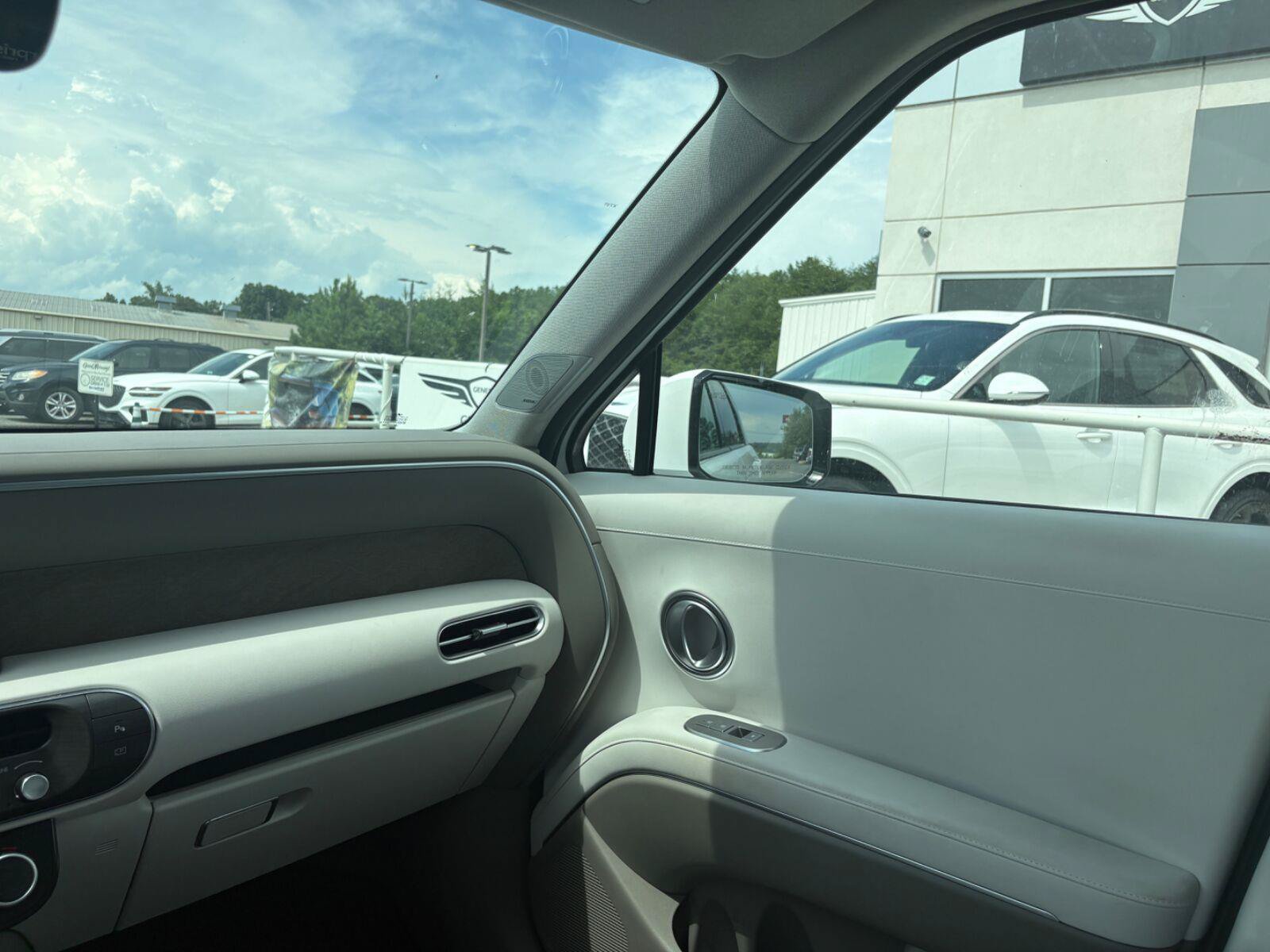 Used 2026 Hyundai Palisade Limited FWD image 27