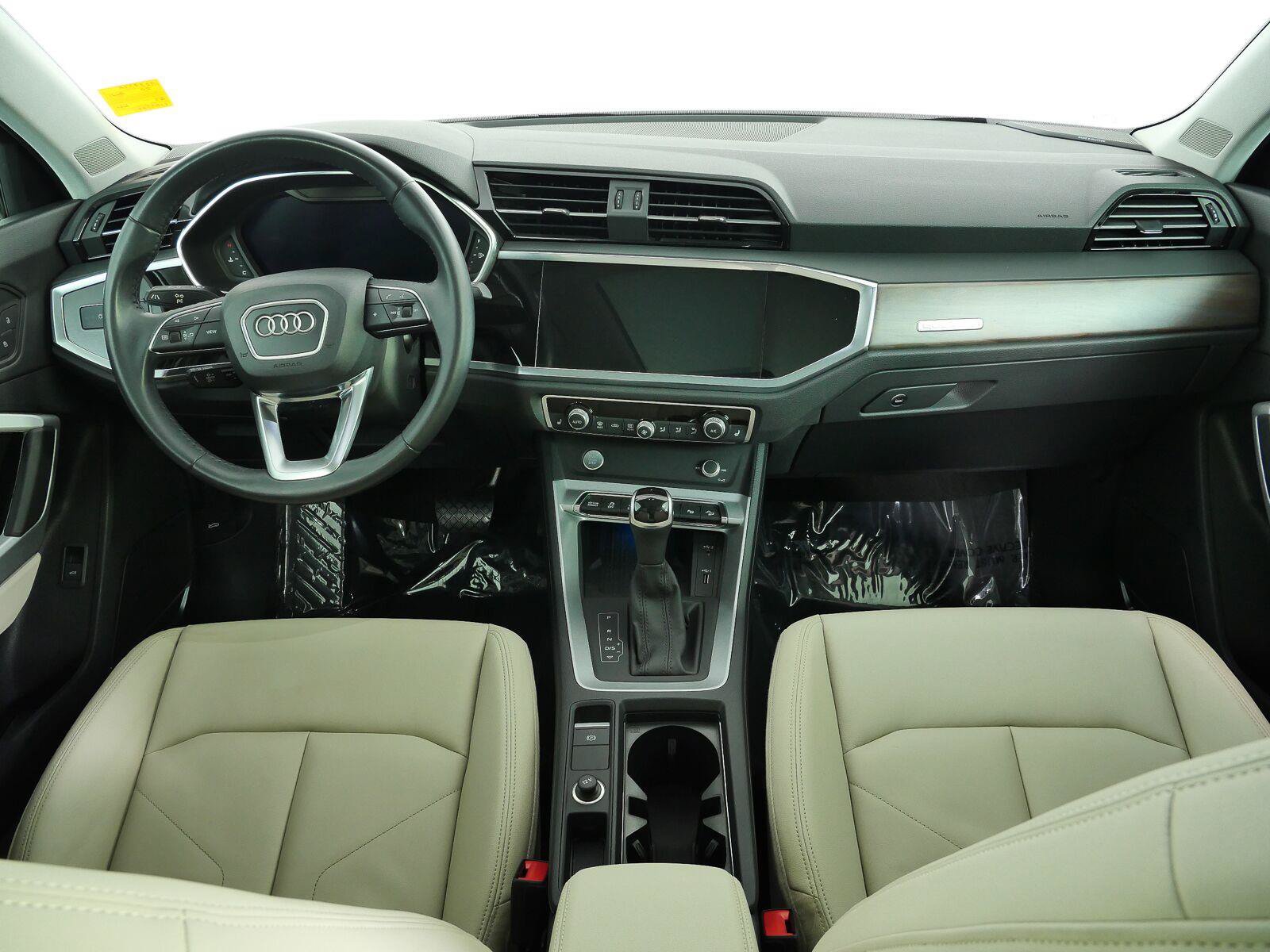 Used 2020 Audi Q3 2.0T Prestige AWD/4WD image 16